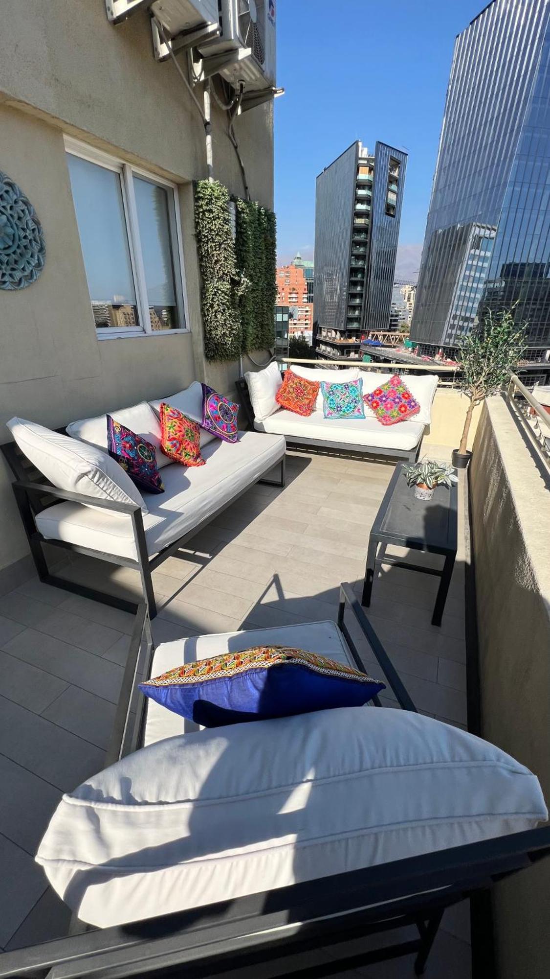 Apartamento Encomenderos: Vista Costanera en El Golf — Fotos 2